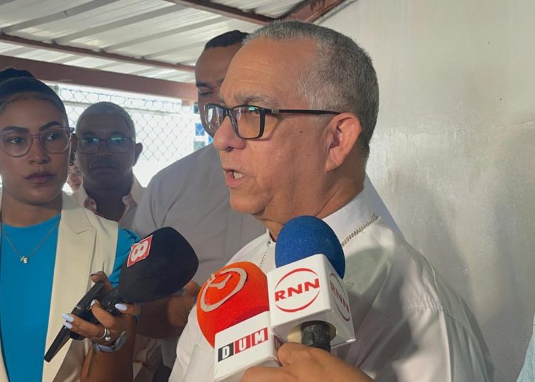 Arzobispo de Santiago calificó como una “vergüenza ajena” el caso Senasa