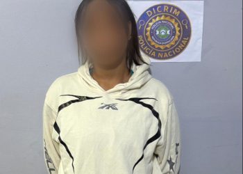 Arrestan mujer por presunta estafa electrónica en San José de las Matas