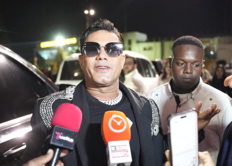 Raulín Rodríguez agradece respaldo del Cibao y promete entrega total en su concierto “Mi Historia Musical”