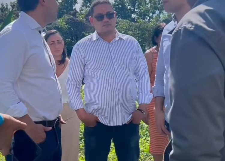 Las Galeras de Samaná cierra el 2025 sin agua potable en plena temporada alta