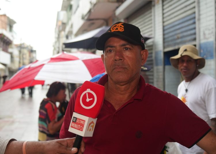 “Ha sido un año muy difícil”: ciudadanos evalúan el 2025 y esperan un mejor 2026