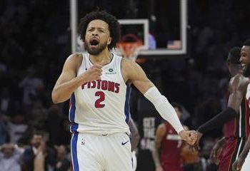 Cunningham lidera a Detroit, líder del Este en la NBA