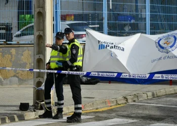 Una niña muere y su madre y abuela resultan heridas por un atropello en una acera en Palma