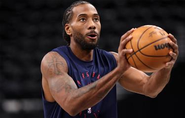 Clippers exhiben a los Lakers; Durant lidera revancha de Rockets y Aldama brilla en noche NBA