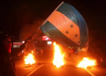 Aumenta la crisis en Honduras, sin resultados casi tres semanas después de las elecciones