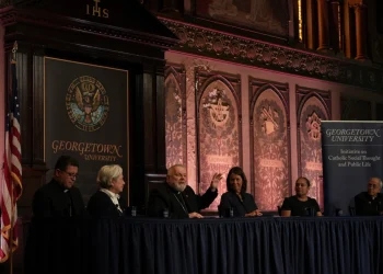 Casa Blanca rechaza petición de obispos católicos de pausar deportaciones en Navidad