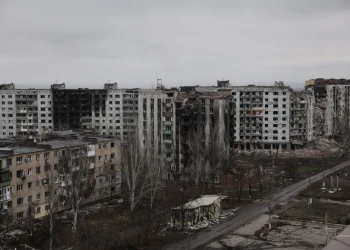 Zelenskyy dice que el progreso en las conversaciones de paz lideradas por EEUU es “bastante sólido”