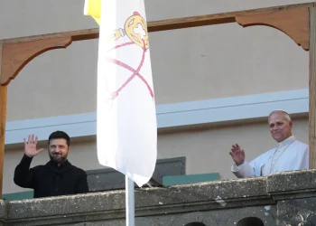 Zelenskyy reitera su rechazo a ceder territorio a Rusia mientras busca apoyo en Europa