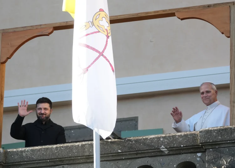 Zelenskyy reitera su rechazo a ceder territorio a Rusia mientras busca apoyo en Europa