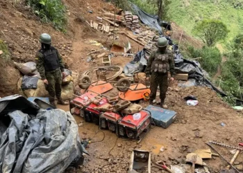 Ejército de Ecuador halla 2 campamentos de minería ilegal en zona fronteriza con Colombia