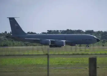 Avión militar de EEUU despega desde Santo Domingo y se dirige al Caribe cercano a Venezuela