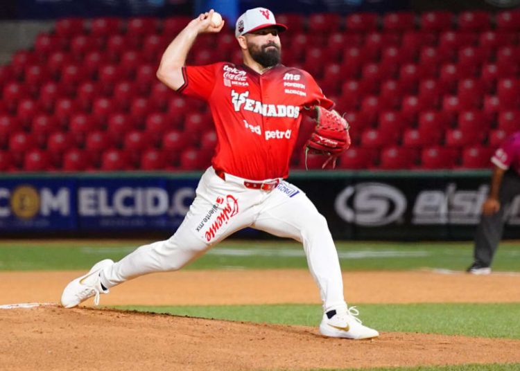 Leones del Escogido anuncian la incorporación de José Urquidy