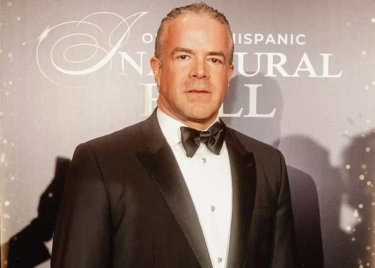 Ordenan el arresto de Raúl Rocha, copropietario de Miss Universo, por crimen organizado