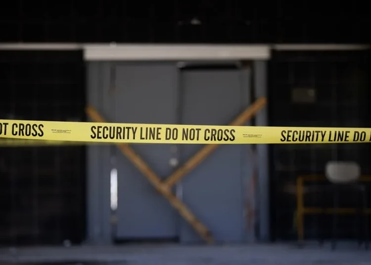 Policía de EE.UU. encuentra sin vida al sospechoso del tiroteo en la Universidad de Brown