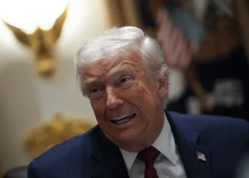 Trump amenaza con arancel del 5% a México por el incumplimiento del Tratado de Aguas