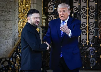 Zelenski se ríe de Trump tras el estadounidense decir que «Rusia quiere que Ucrania triunfe»