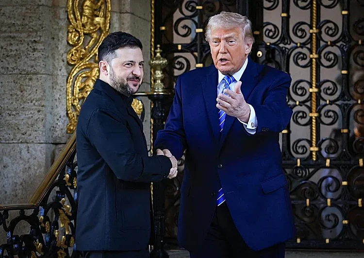 Zelenski se ríe de Trump tras el estadounidense decir que «Rusia quiere que Ucrania triunfe»