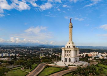 Santiago se proyecta como destino cultural y gastronómico en FITUR 2026, destaca alcalde Ulises Rodríguez