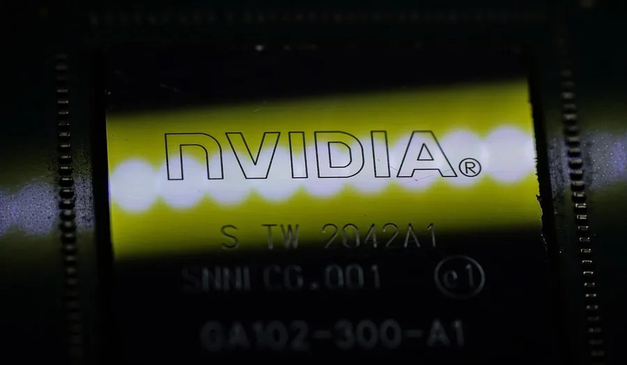 China limitará el acceso a los chips H200 de Nvidia a sus tecnológicas | 3 | China limitará el acceso a los chips H200 de Nvidia a sus tecnológicas, según The Information