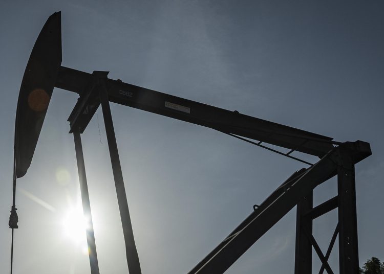 La crisis en Venezuela abre una vía para que India sustituya el petróleo ruso sancionado