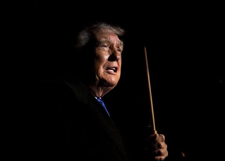 Trump decreta una «emergencia» para proteger en EEUU las ventas del petróleo de Venezuela