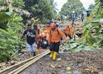 Al menos 16 muertos y tres desaparecidos en las islas Célebes de Indonesia