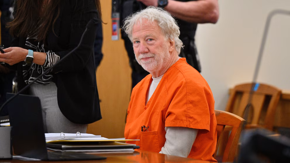 Timothy Busfield saldrá de la cárcel bajo fianza mientras enfrenta cargos por abuso sexual infantil