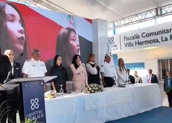 Yeni Berenice inaugura Fiscalía Comunitaria en Villa Hermosa