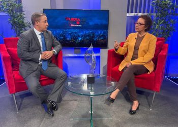 Presidenta del Frente Amplio aboga por regulaciones más estrictas para evitar que el narco se apodere del sistema de partidos