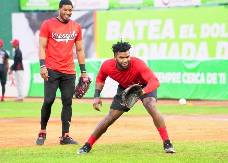 Héctor Rodríguez jugará la Serie Final con los Leones del Escogido