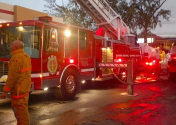 Incendio destruye varios negocios en Bella Vista, Santiago; no se reportan víctimas