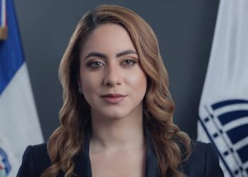 Gloria Reyes  queda designada Ministra de la Mujer