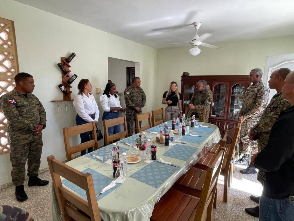 Gobernadora de Azua respalda programa que integra el campo y el turismo - Noticias de hoy en República Dominicana | De Último Minuto