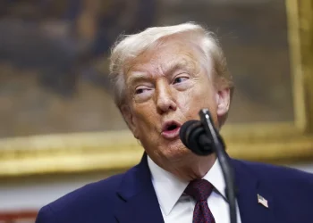 Trump acoge una reunión con petroleras tras recibir muchas consultas sobre Venezuela