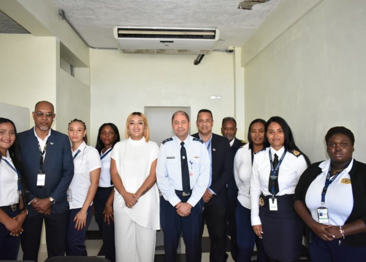 Juramentan a la Licda. Yesenia Alexander de Paulino como Coordinadora de Control Migratorio de Muelles en Samaná