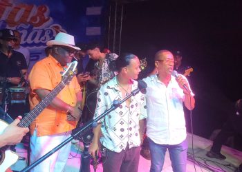 Arroyo Barril celebra con éxito su tradicional fiesta navideña
