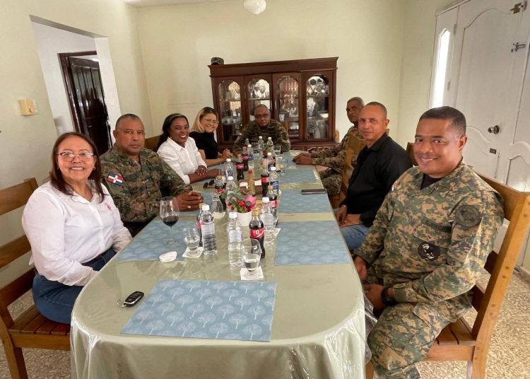 Gobernadora de Azua respalda programa que integra el campo y el turismo