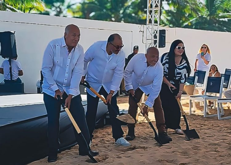 Inicia oficialmente el proyecto Ocean Paradise con su primer picazo en Uvero Alto