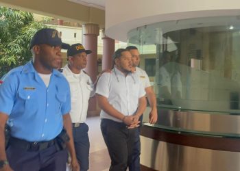 Tres meses de prisión preventiva contra civil acusado de matar a un hombre y herir a otro en Santiago