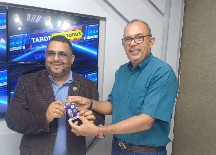 CLD La Romana entrega credenciales a Manuel Peralta