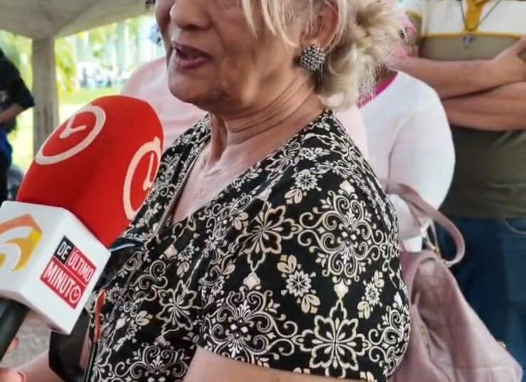 Protección, trabajo y salud entre las principales peticiones que dominicanos le agradecen a la Virgen de la Altagracia