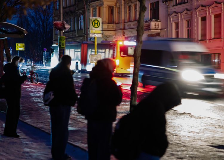 Unos 25.500 hogares en Berlín sin luz por cuarto día consecutivo tras presunto sabotaje