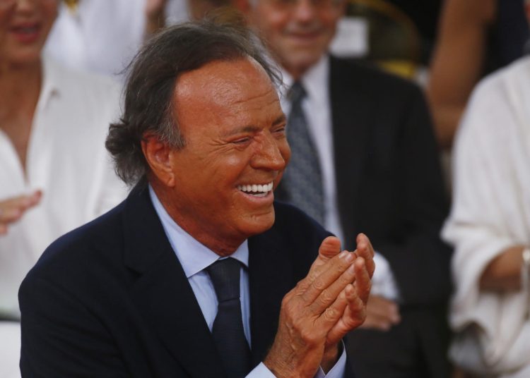 Iglesias pide archivar la investigación contra él en España y detener el daño reputacional