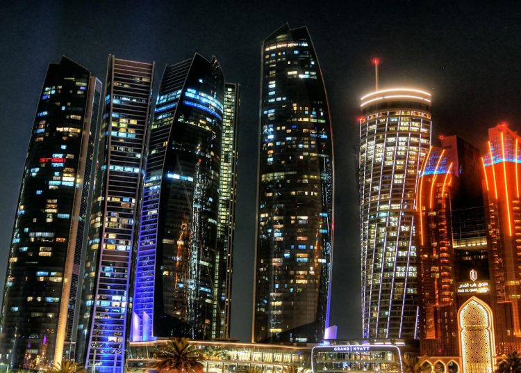 Abu Dabi cierra su foro más importante de energías renovables con España más presente