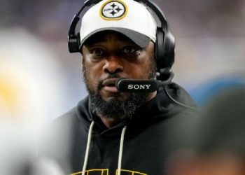 Mike Tomlin deja a los Steelers tras 19 temporadas sin registros perdedores