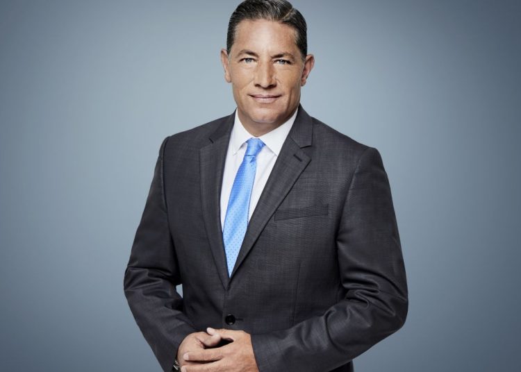 Presentador de CNN Fernando del Rincón regresa al aire tras ausencia por complicaciones de salud