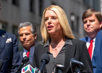 Maduro será enjuiciado en Nueva York por narcoterrorismo y posesión de armas de guerra, afirma fiscal general de Estados Unidos