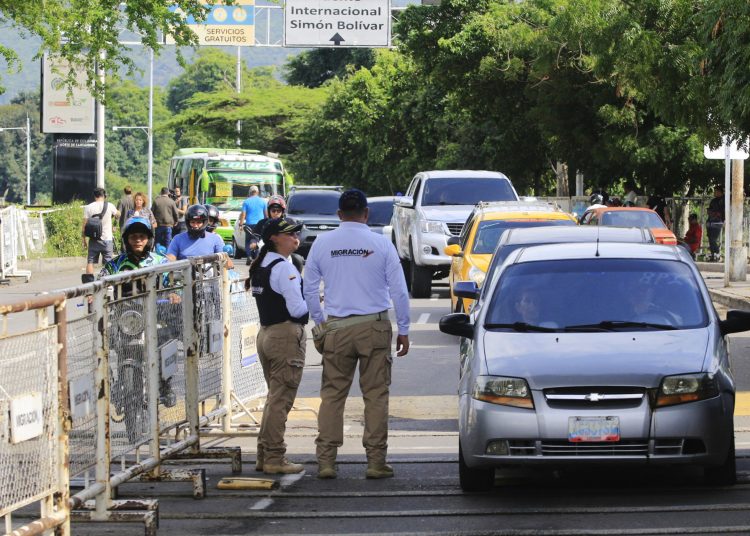 Migración Colombia destaca normalidad del flujo migratorio en la frontera con Venezuela