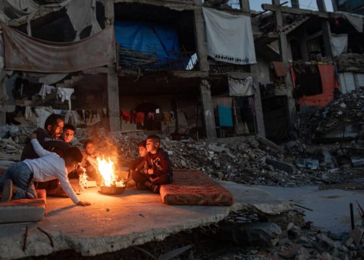 Bruselas reclama a Israel que permita la ayuda humanitaria en Gaza tras el veto a ONG