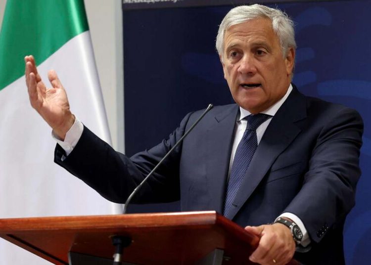 Italia nombrará embajador en Venezuela tras la liberación de los dos italianos presos